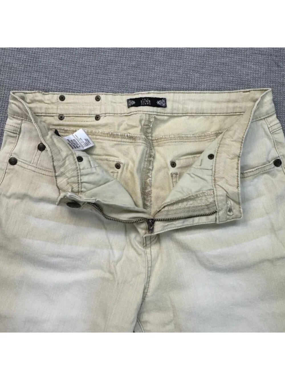 Tru Luxe Denim Capris Womens Size 14 Beige Embellished Studded Back Pockets